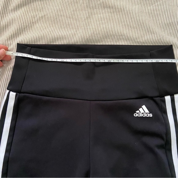 Adidas Aeroready Biking Shorts Women Size S 10” Inseam - Picture 7 of 8